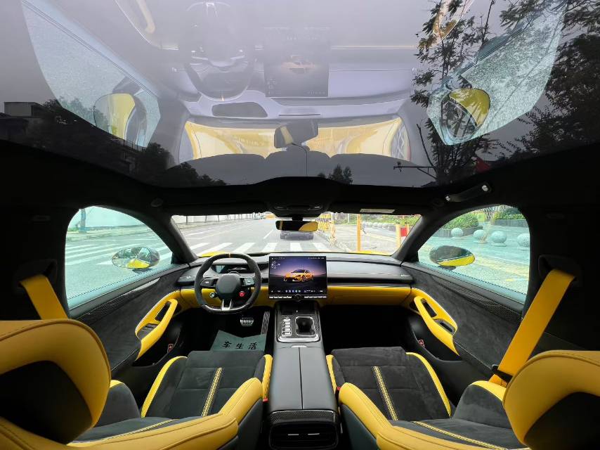 MI SU7 Ultra 2025 #4 MI SU7 Ultra 2025 car image #4