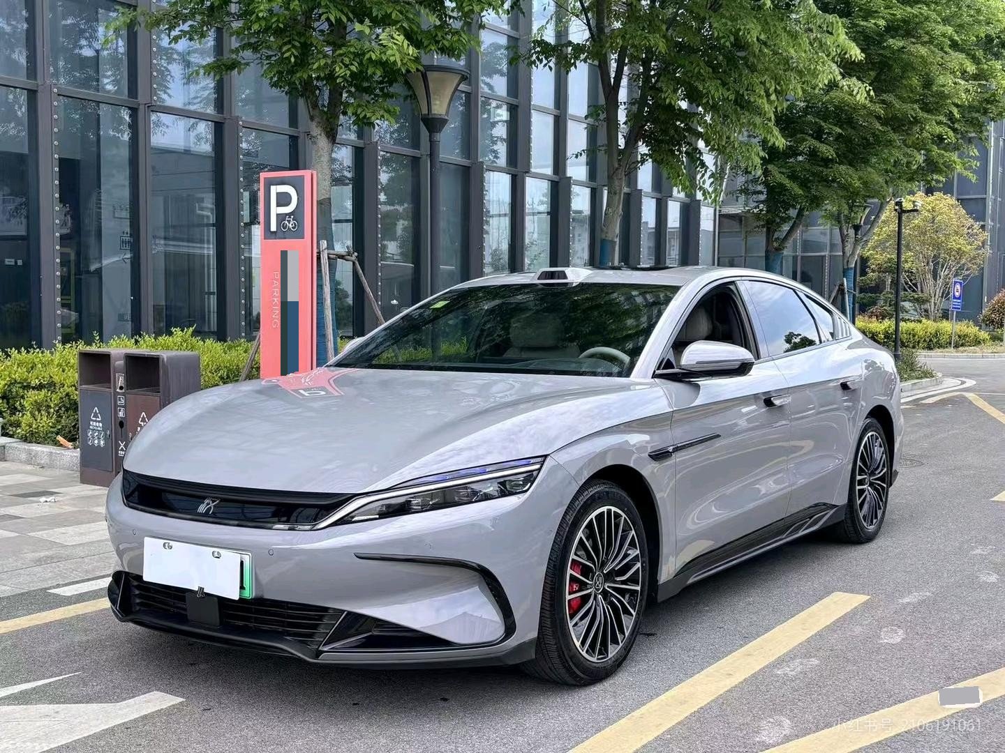 BYD Han 2025 car image 