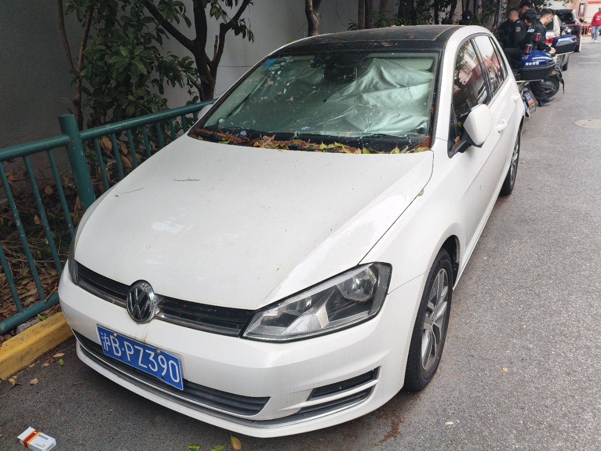 Volkswagen Golf 2016 Volkswagen Golf 2016 immagine di auto