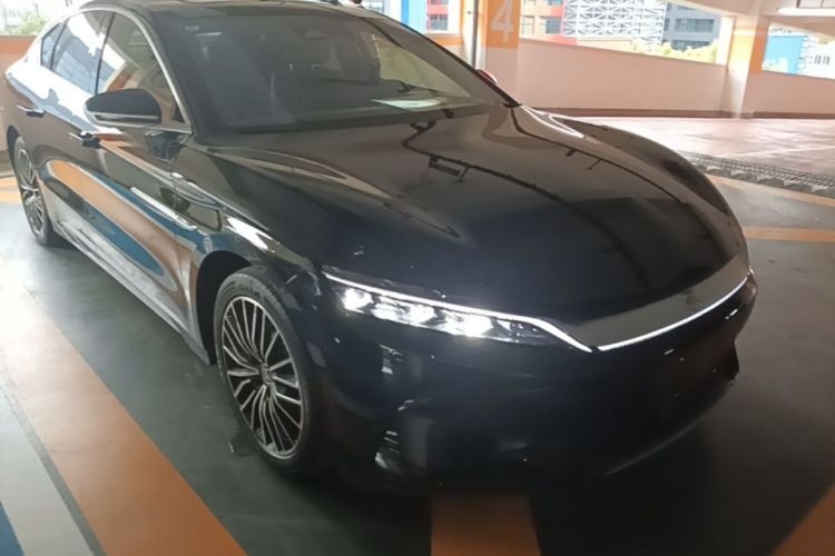 BYD Han 2023 car image #4