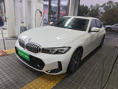 BMW 3 Series 2024 BMW 3 Series 2024 immagine di auto