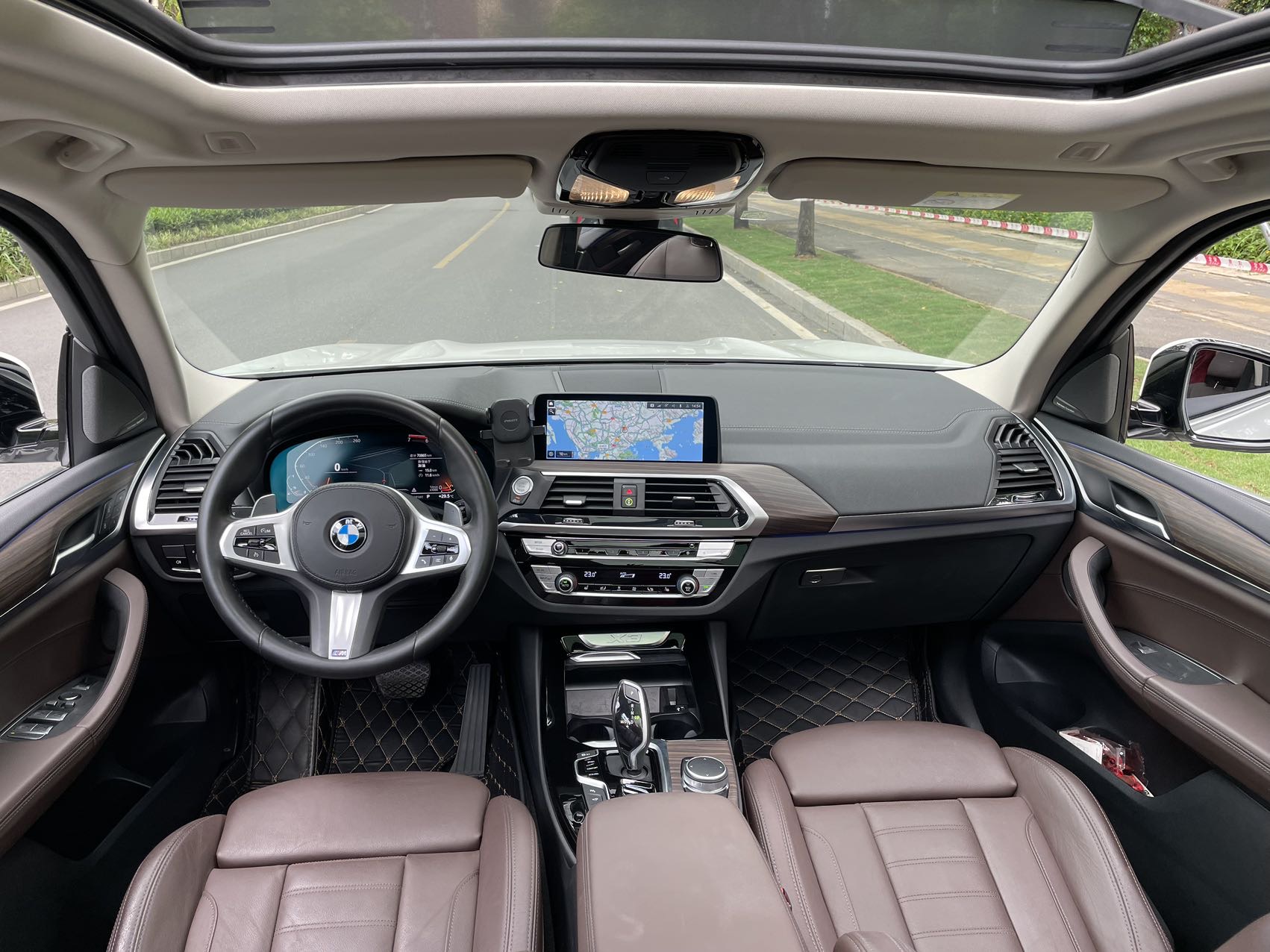 BMW X3 2020 car image #15