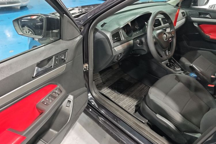 Volkswagen Lavida 2017 car image #16
