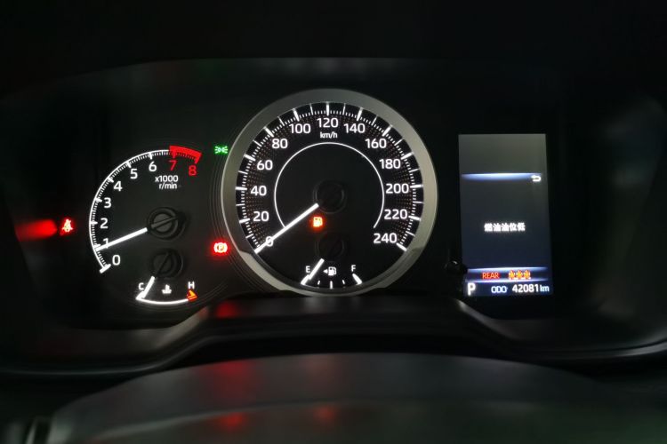 Toyota Corolla Cross 2022 #8 Toyota Corolla Cross 2022 صورة سيارة #8