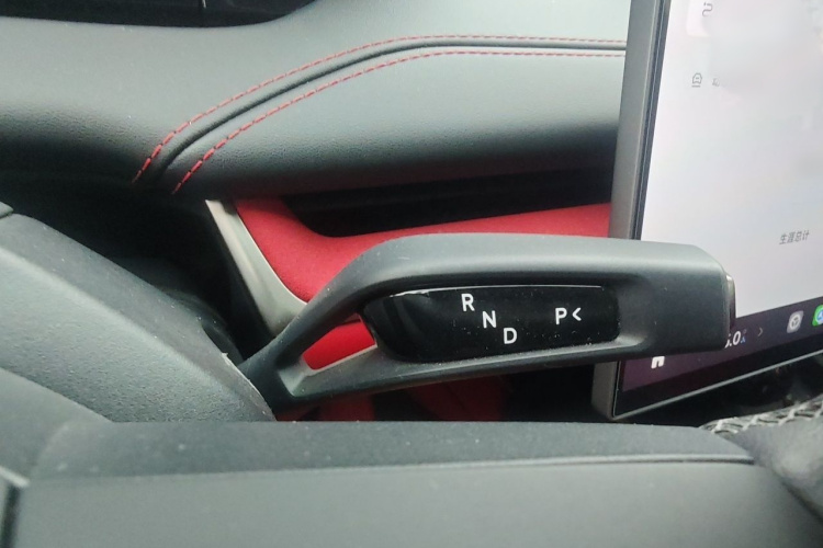 MI SU7 2024 car image #18
