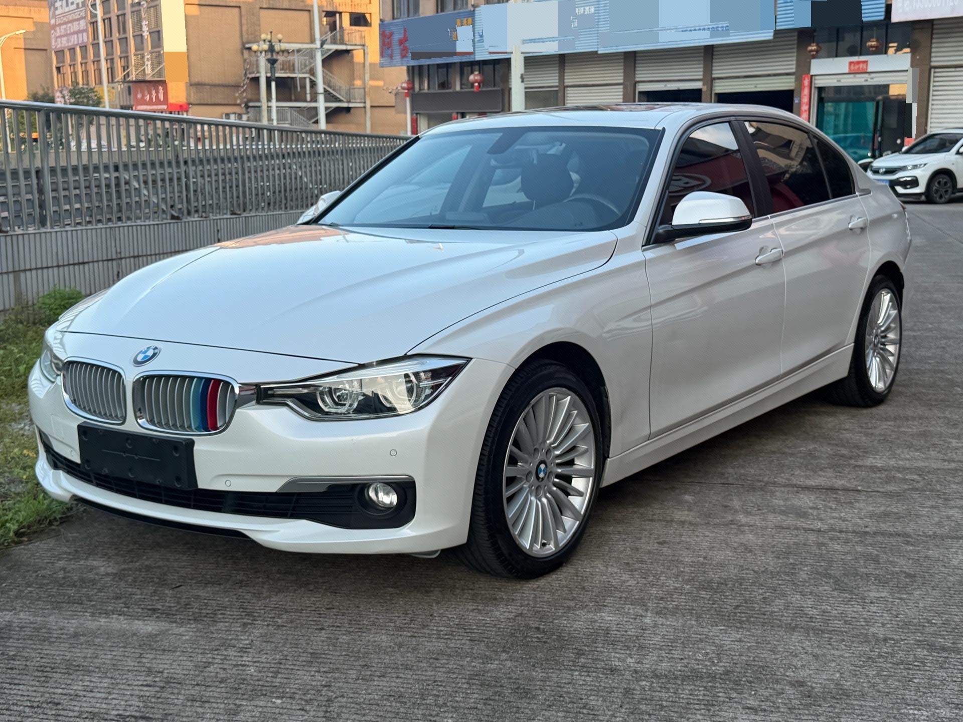 BMW 3 Series 2018 BMW 3 Series 2018 car image