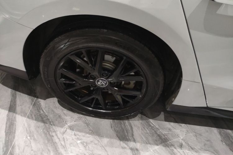 BYD Han 2024 car image #10