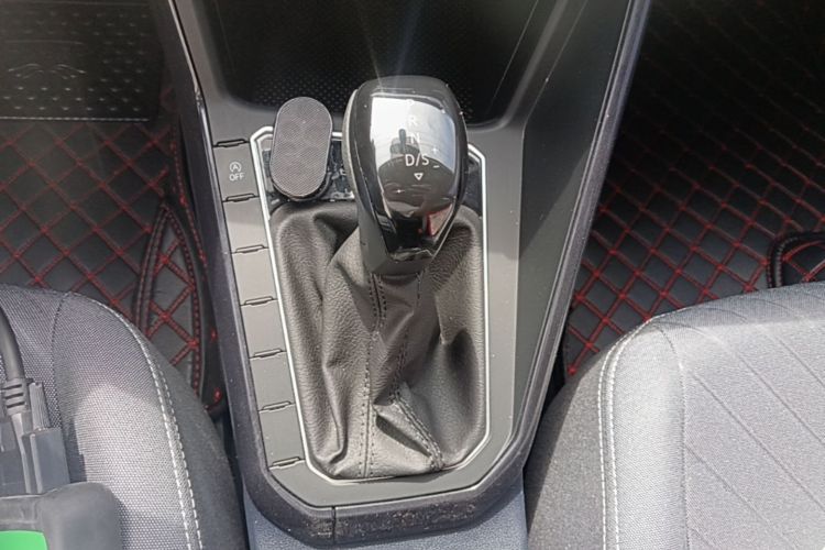 Volkswagen Lavida 2025 imagen de coche #14