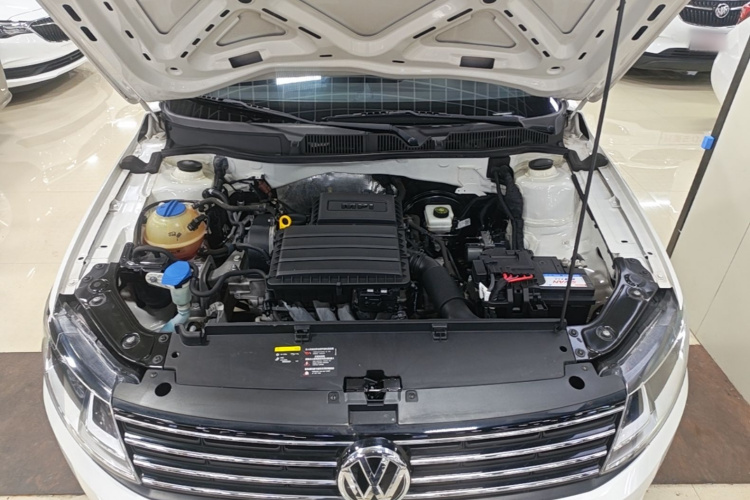 Volkswagen Lavida 2018 car image #20