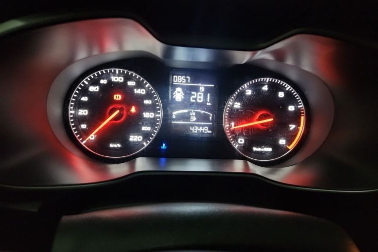 MG ZS 2017 #16 MG ZS 2017 car image #16
