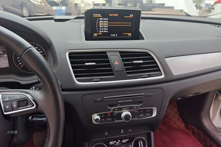 Audi Q3 2018 car image #15