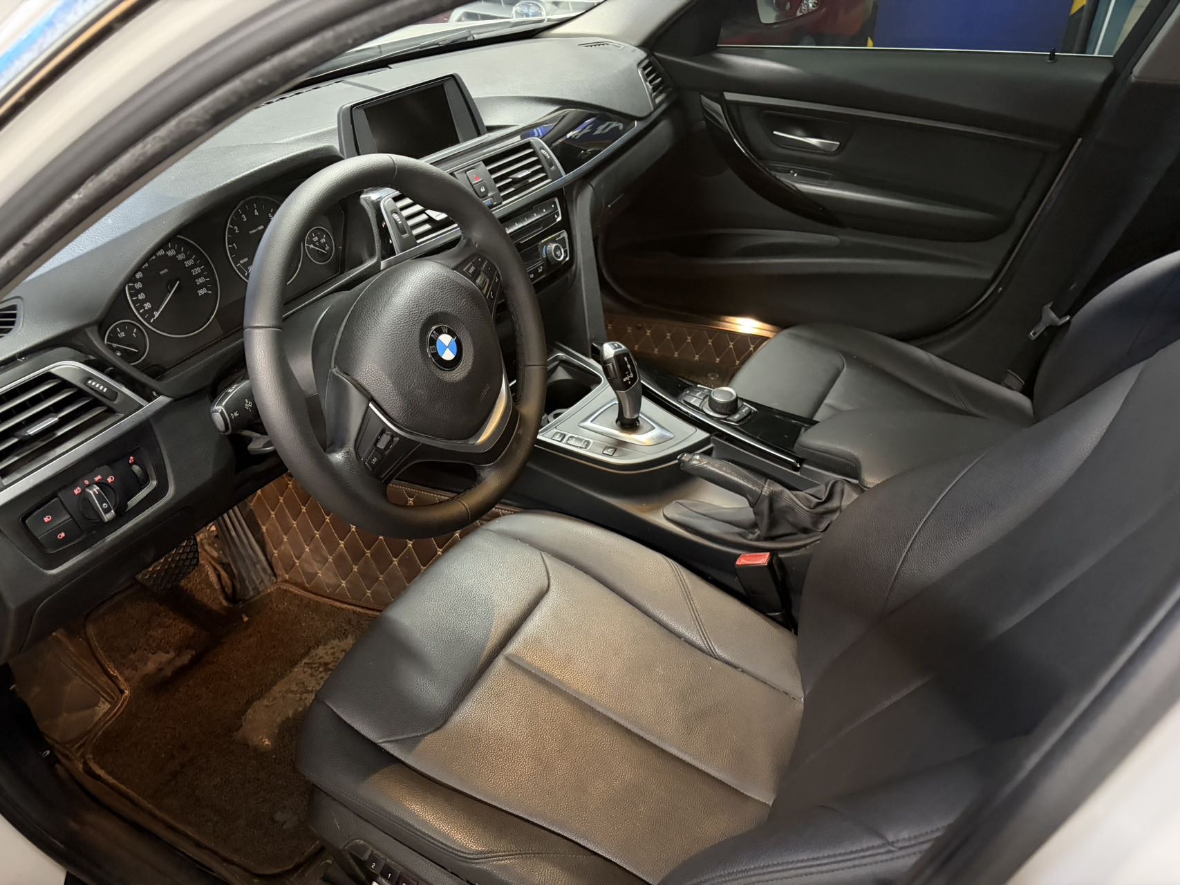 BMW 3 Series 2026 car image #3