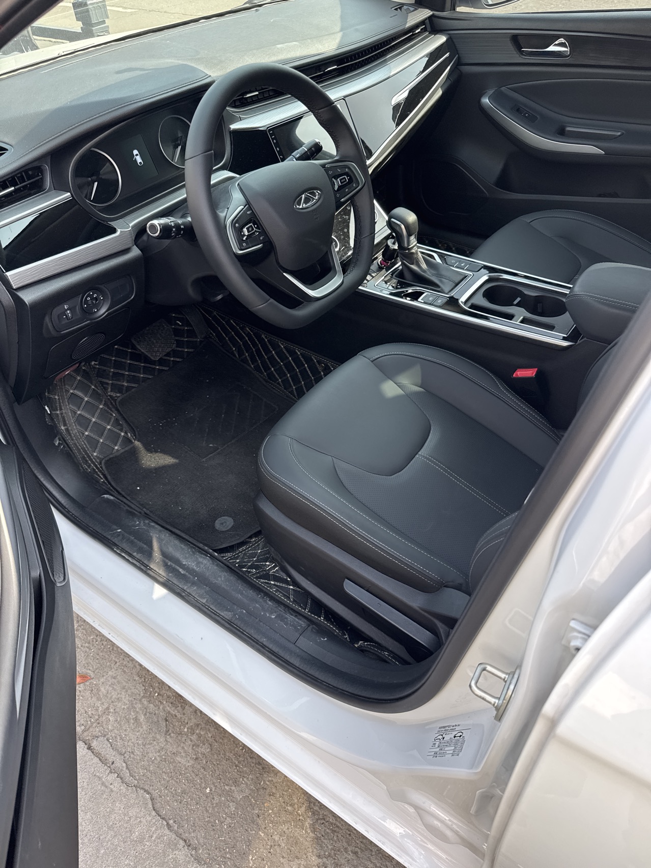 Chery Arrizo 5 2026 car image #2