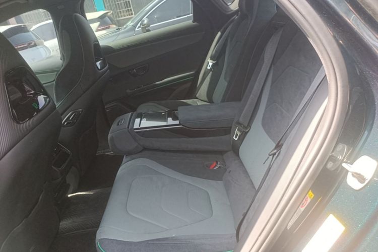 BYD Han 2022 car image #17