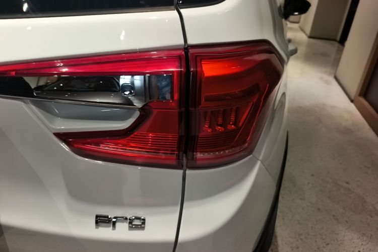 BYD Yuan Pro 2022 #8 BYD Yuan Pro 2022 car image #8