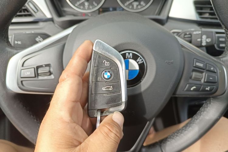 BMW X1 2018 #9 BMW X1 2018 car image #9