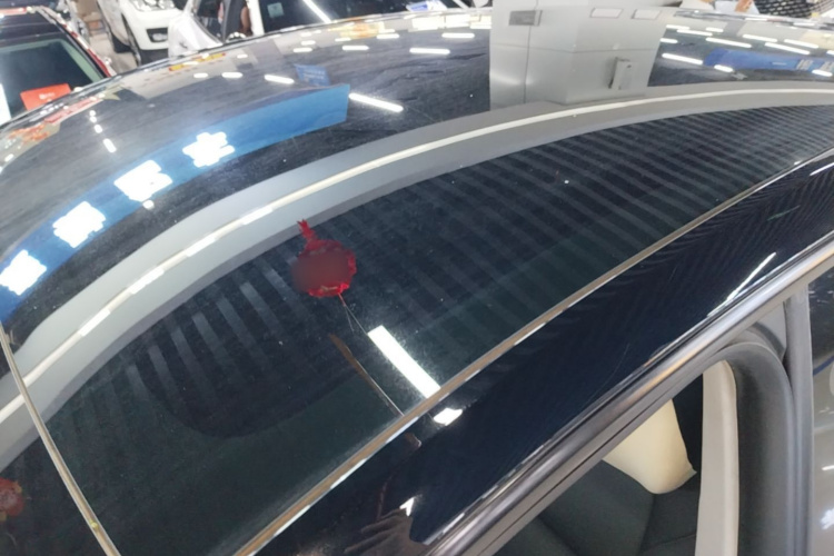 Tesla Model Y 2022 car image #25