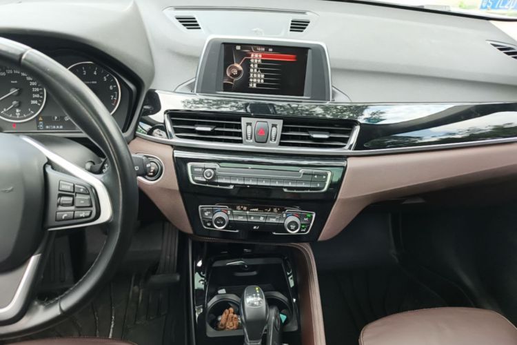 BMW X1 2018 #13 BMW X1 2018 immagine di auto #13