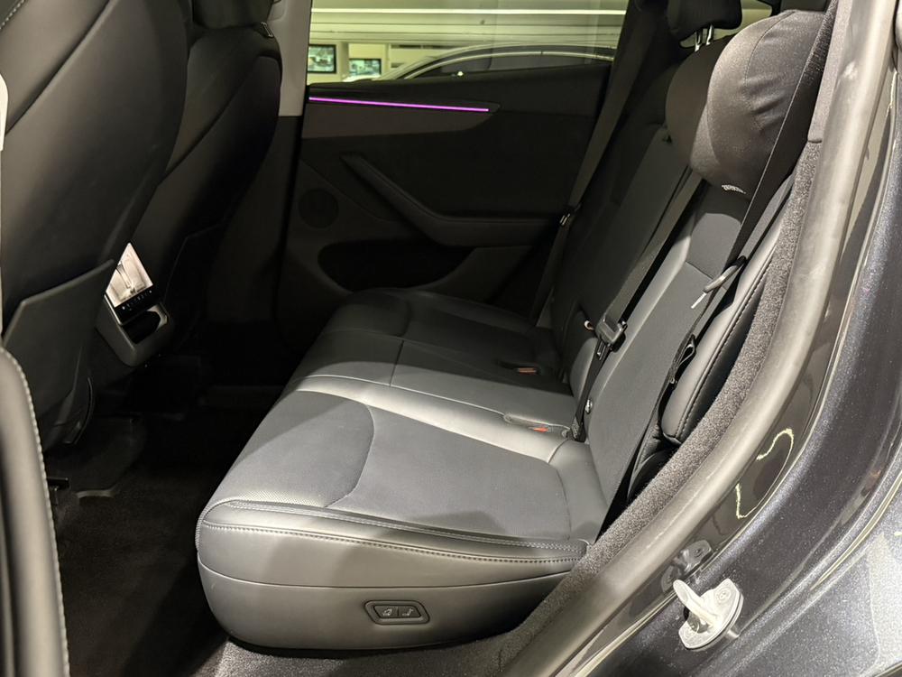 Tesla Model Y 2025 #18 Tesla Model Y 2025 car image #18
