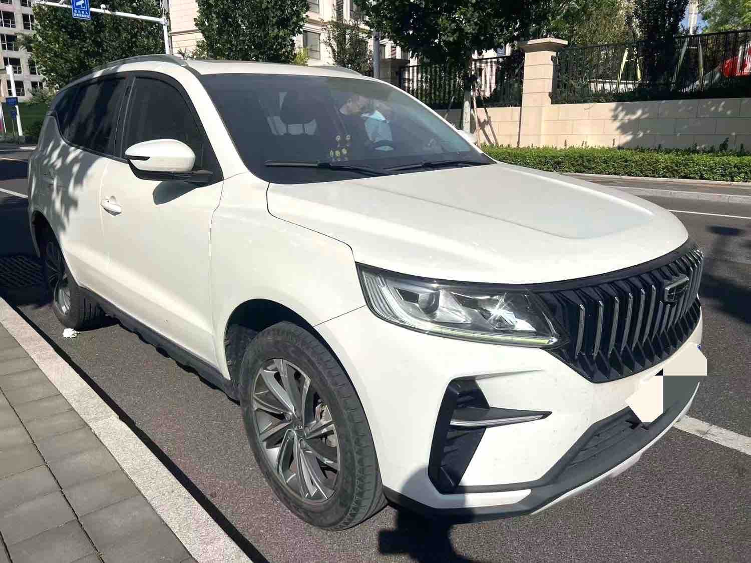 GEELY Vision X6 2022 car image #2