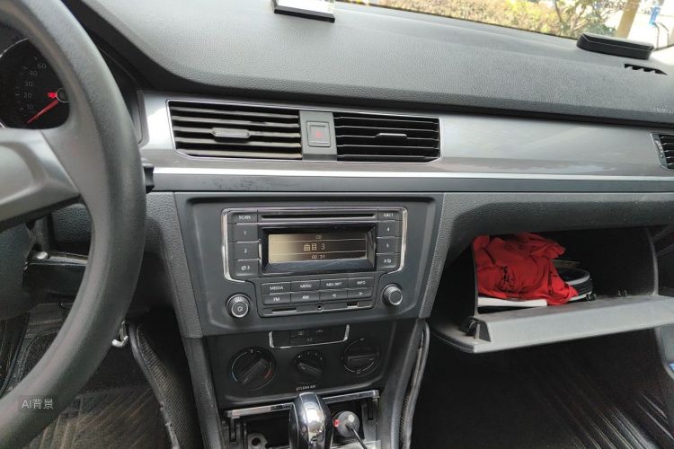 Volkswagen Bora 2017 car image #15