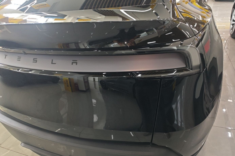 Tesla Model Y 2026 #8 Tesla Model Y 2026 imagen de coche #8