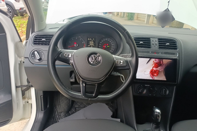 Volkswagen Polo 2018 #11 Volkswagen Polo 2018 car image #11