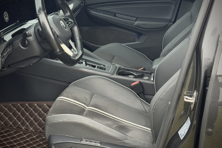 Volkswagen Golf 2021 #9 Volkswagen Golf 2021 صورة سيارة #9