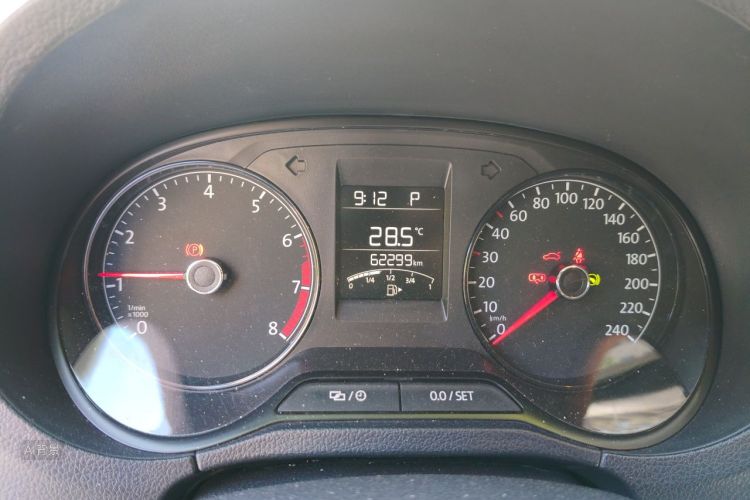 Volkswagen Polo 2017 #13 Volkswagen Polo 2017 car image #13
