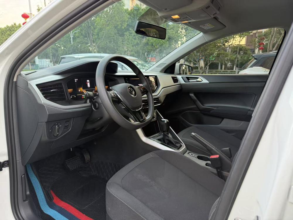 Volkswagen Polo 2023 صورة سيارة #9