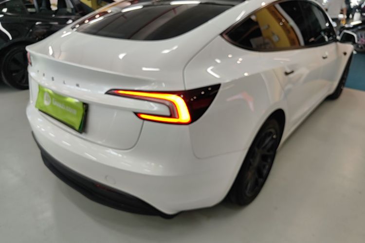 Tesla Model 3 2025 #7 Tesla Model 3 2025 car image #7