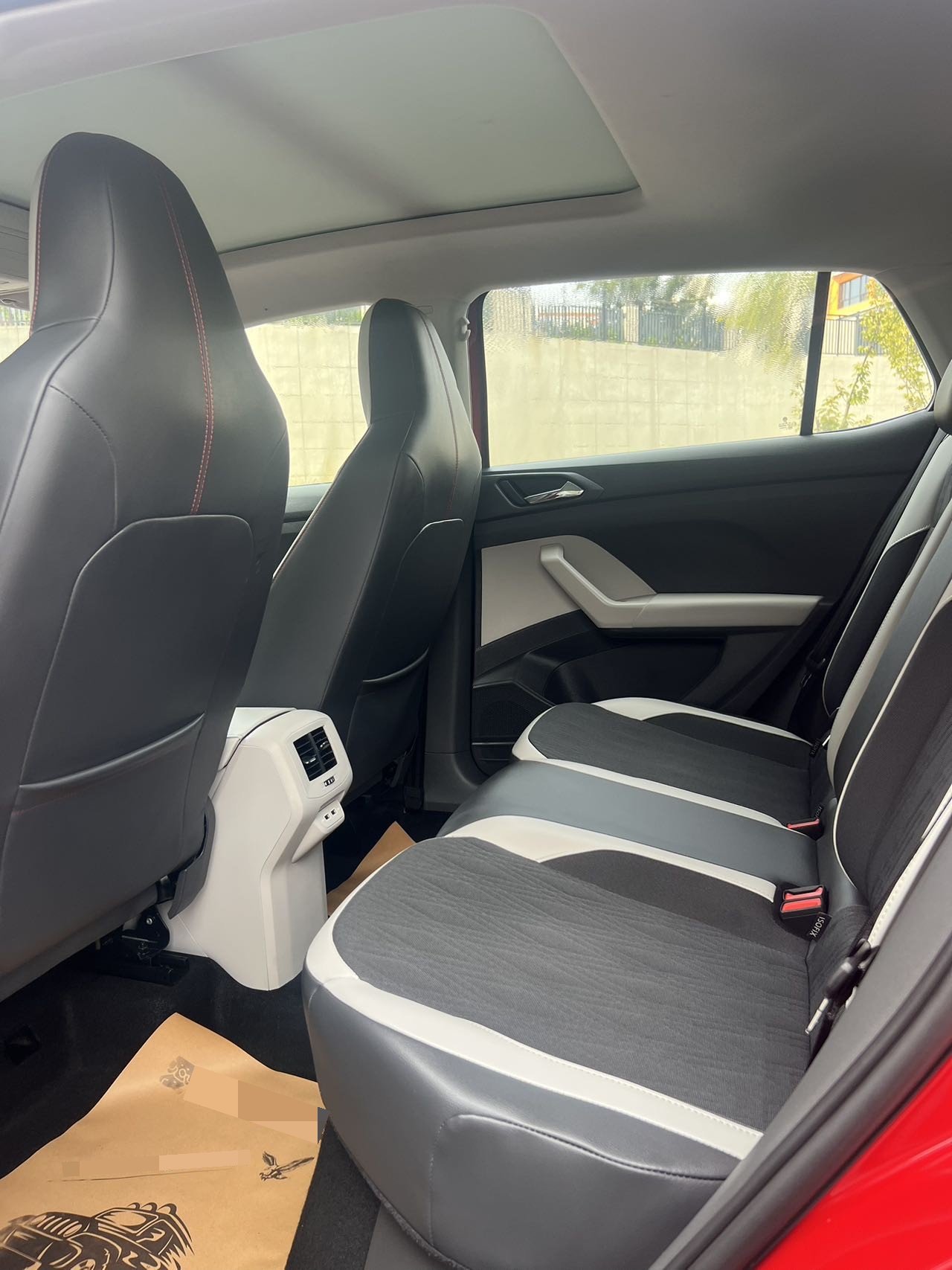 Volkswagen T-Cross 2019 #6 Volkswagen T-Cross 2019 car image #6
