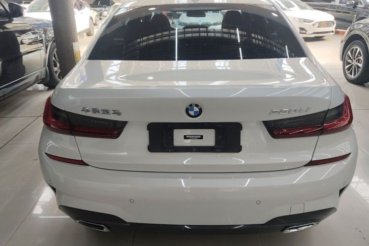 BMW 3 Series 2022 #6 BMW 3 Series 2022 car image #6