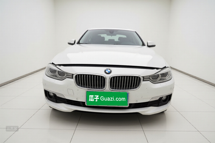 BMW 3 Series 2019 car image #3
