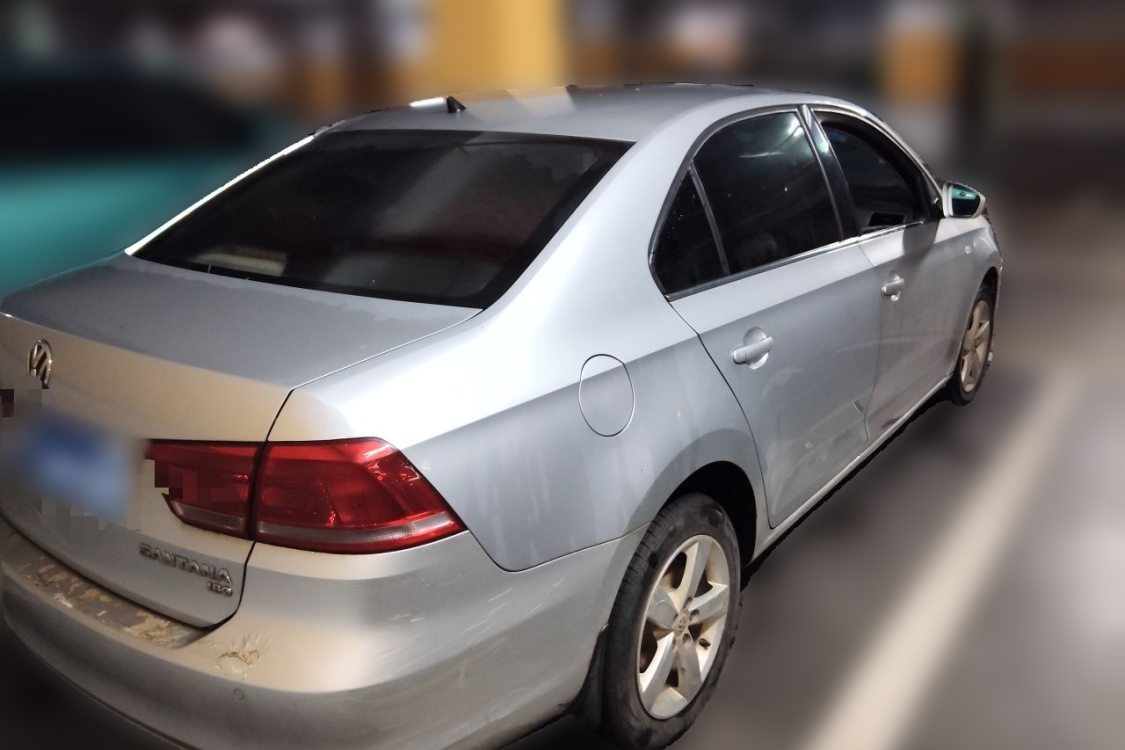 Volkswagen Santana 2015 car image #4