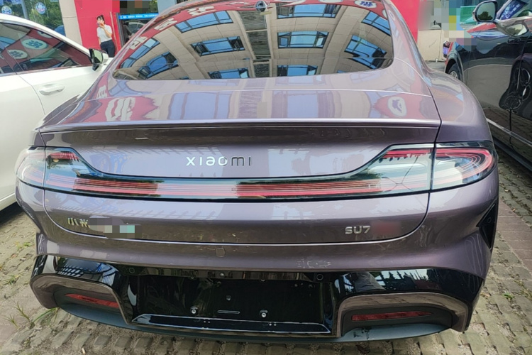 MI SU7 2024 car image #6