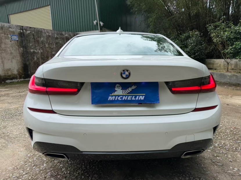 BMW 3 Series 2022 #8 BMW 3 Series 2022 car image #8