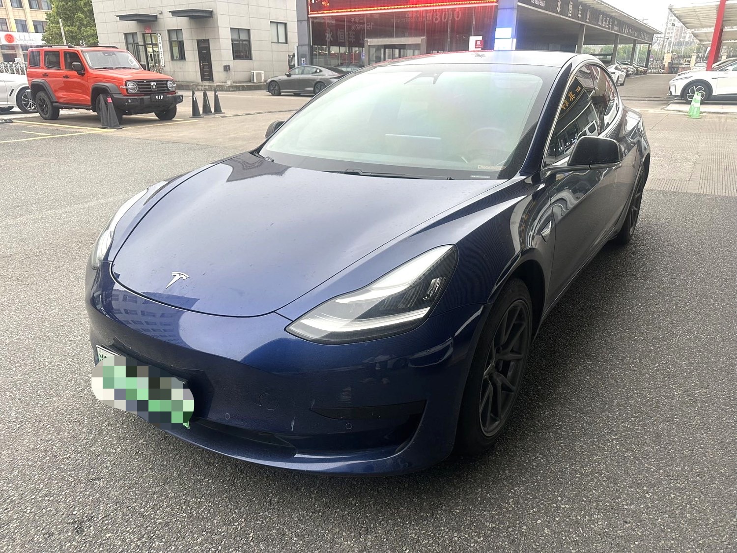Tesla Model 3 2020 car image 