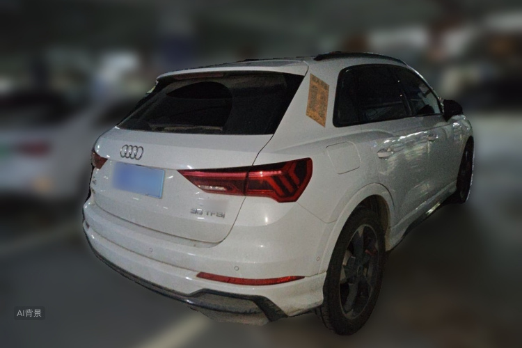 Audi Q3 2022 car image #7