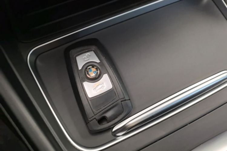 BMW 3 Series GT 2016 #9 BMW 3 Series GT 2016 car image #9