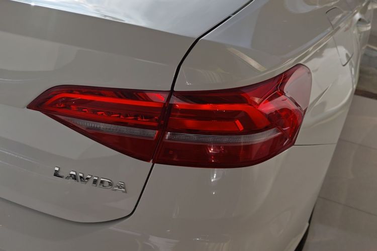 Volkswagen Lavida 2019 #8 Volkswagen Lavida 2019 car image #8