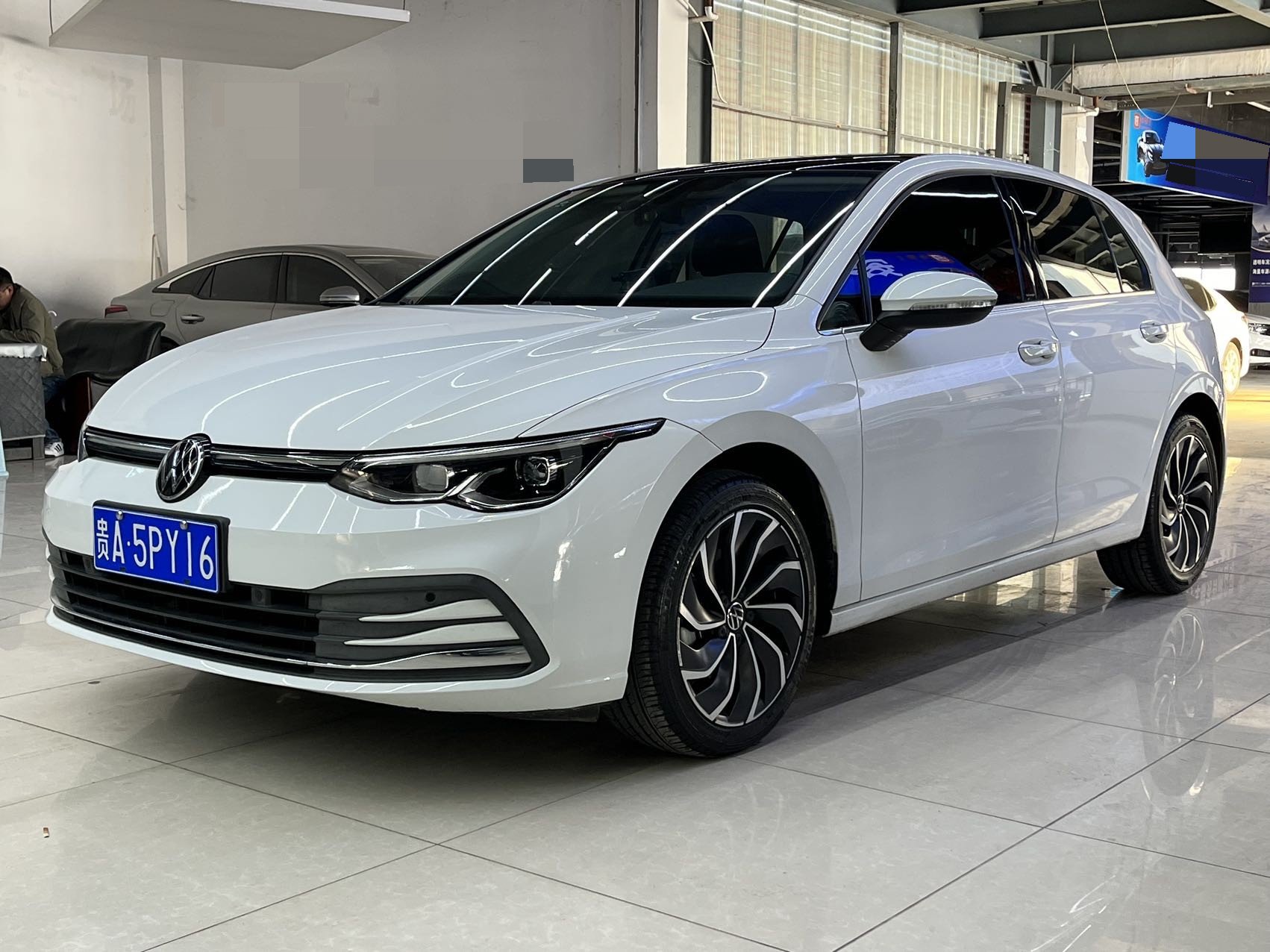 2022 2022 car image