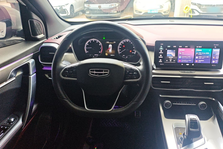GEELY Coolray 2020 #11 GEELY Coolray 2020 car image #11