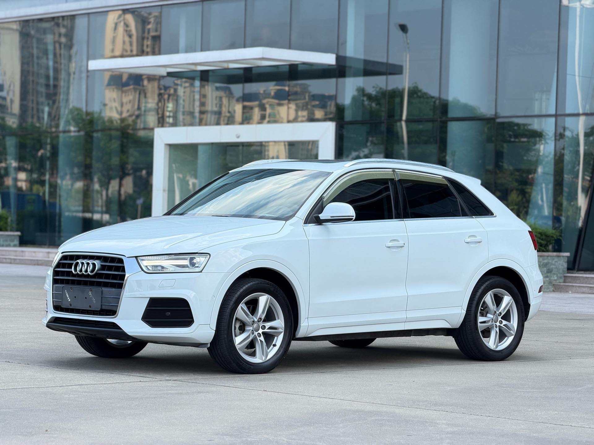 Audi Q3 2016 Audi Q3 2016 car image