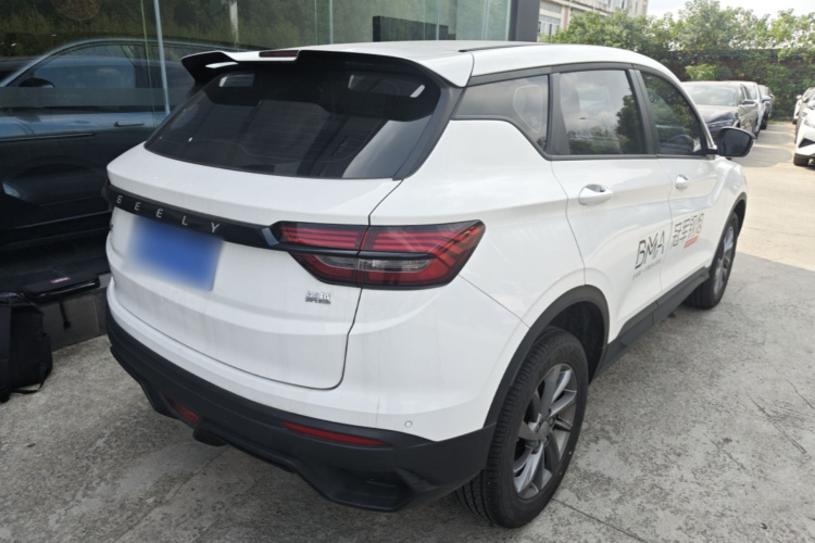 GEELY Coolray 2025 #7 GEELY Coolray 2025 car image #7