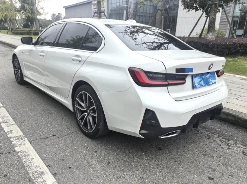 BMW 3 Series 2023 #4 BMW 3 Series 2023 immagine di auto #4