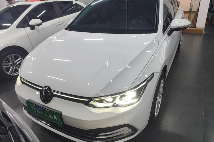 Volkswagen Golf 2022 #3 Volkswagen Golf 2022 صورة سيارة #3