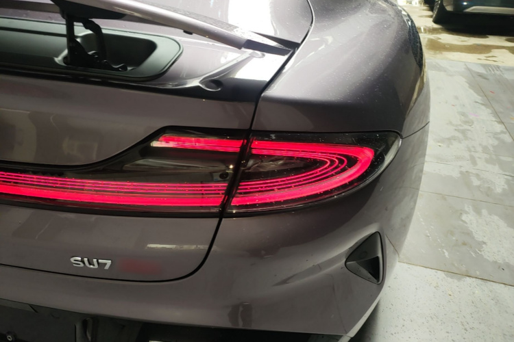 MI SU7 2025 car image #8