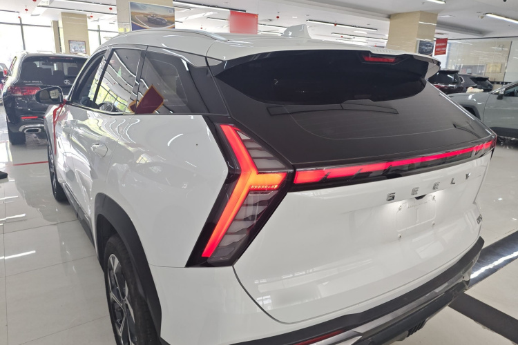 GEELY Boyue L 2024 image de voiture #5