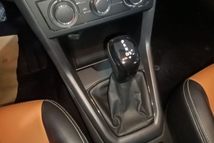 Volkswagen T-Cross 2020 #14 Volkswagen T-Cross 2020 imagem de carro #14